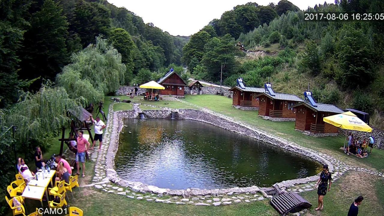 Pastravaria Romani Horezu Exterior foto